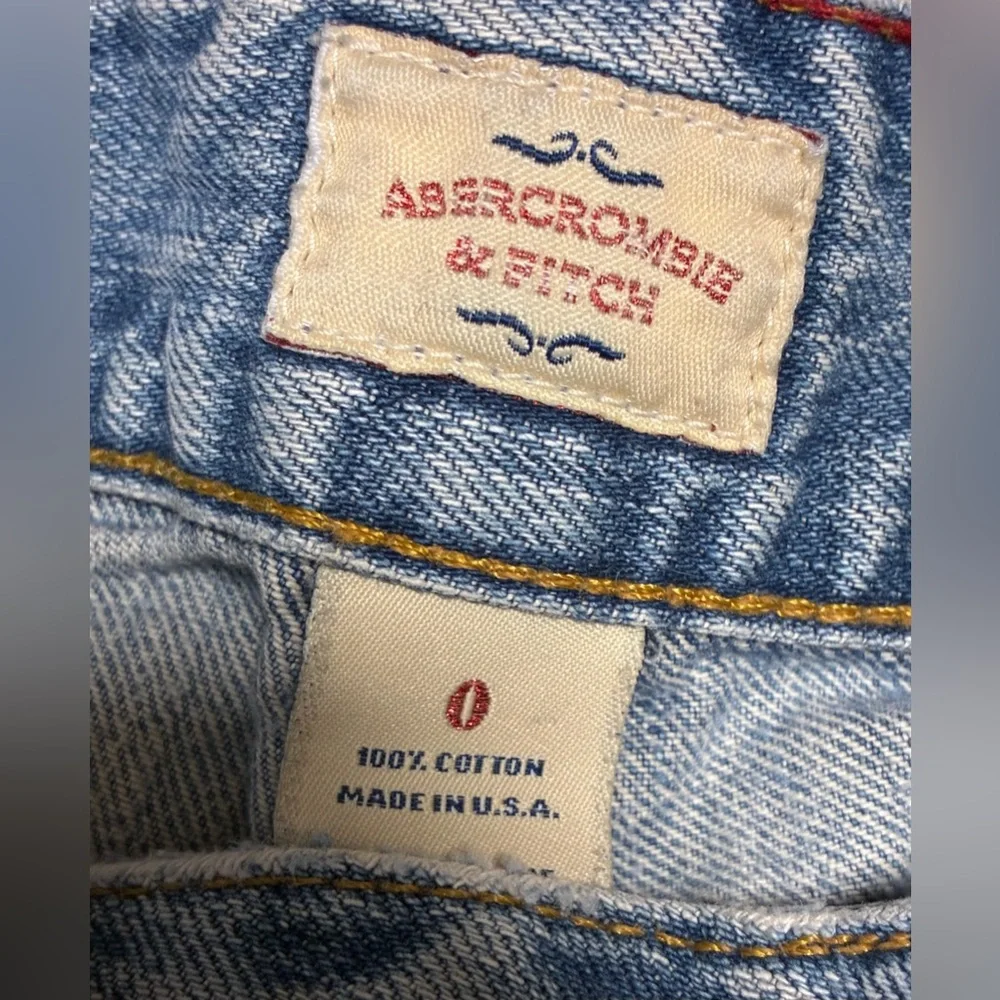 ABERCROMBIE & FITCH | Light Blue Distressed Flare Jeans | 0 | VINTAGE - Picture 3 of 10